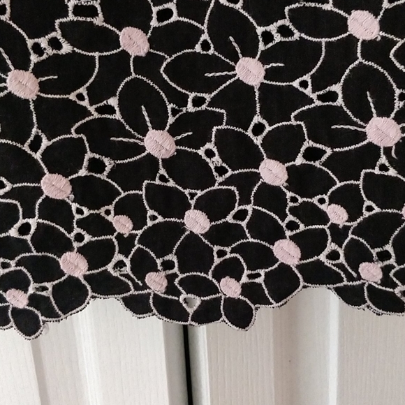 Floral Embroidered Skirt, Size 10 - Picture 2 of 3